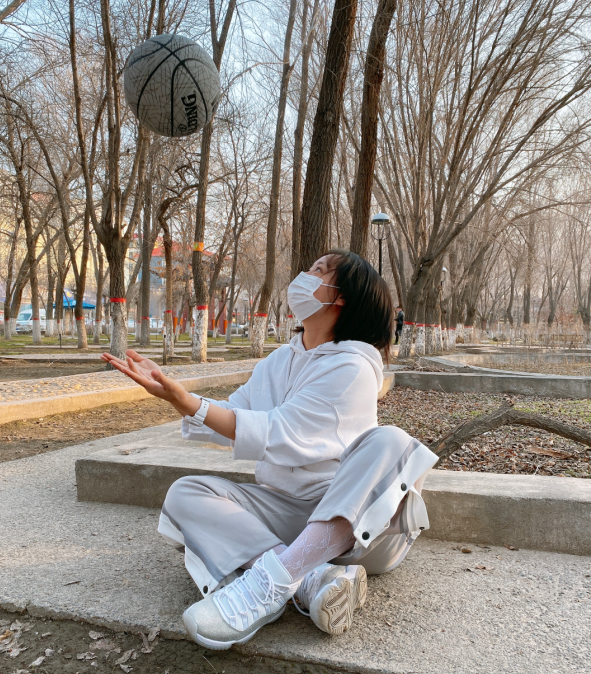 《街头篮球》新疆美女会长：终于等到你 还好没放弃