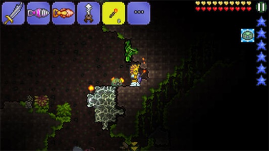 泰拉瑞亚秘银矿在哪里